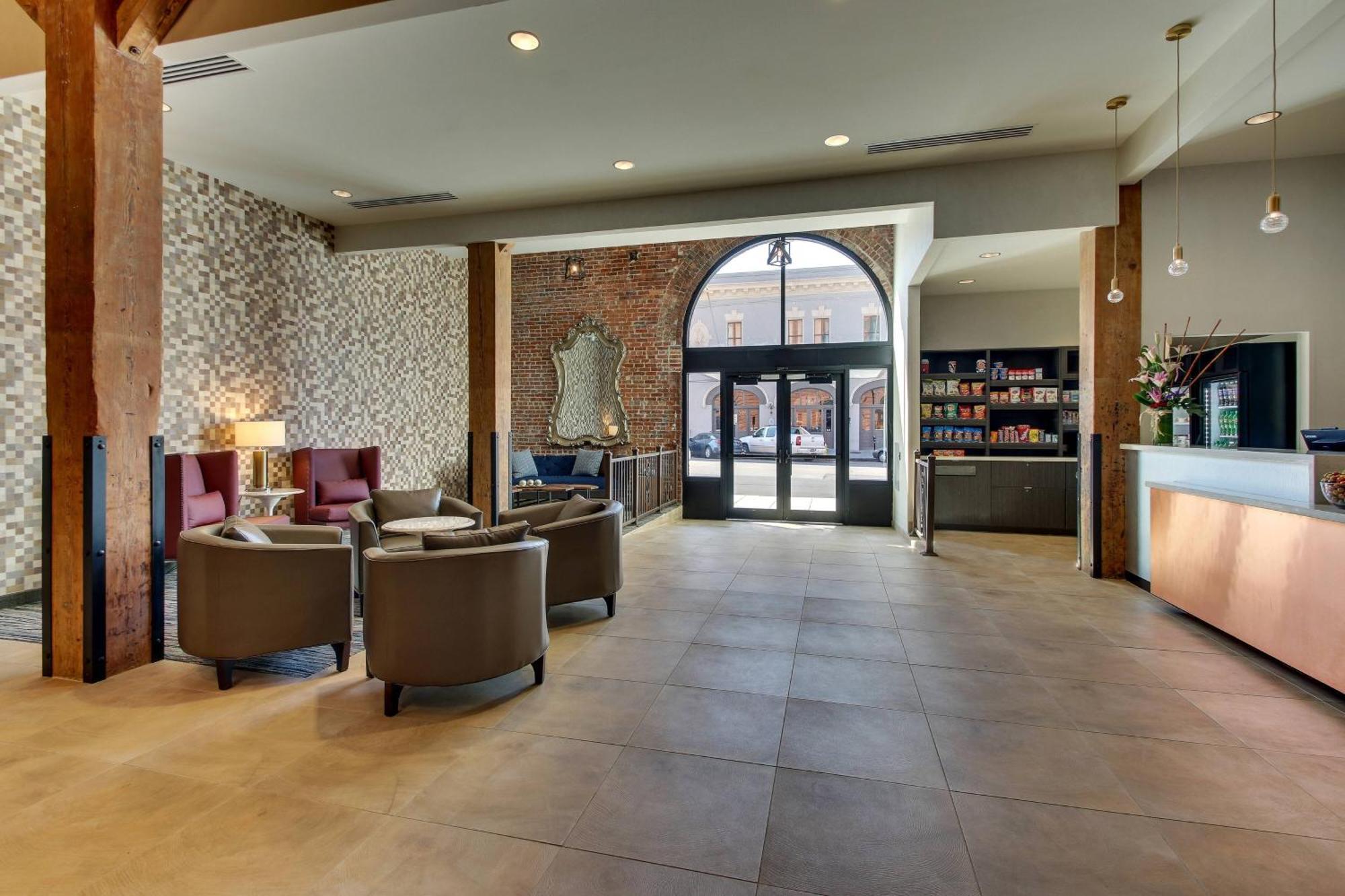 Springhill Suites By Marriott Montgomery Downtown Esterno foto